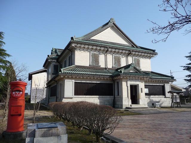 郷土資料館全景